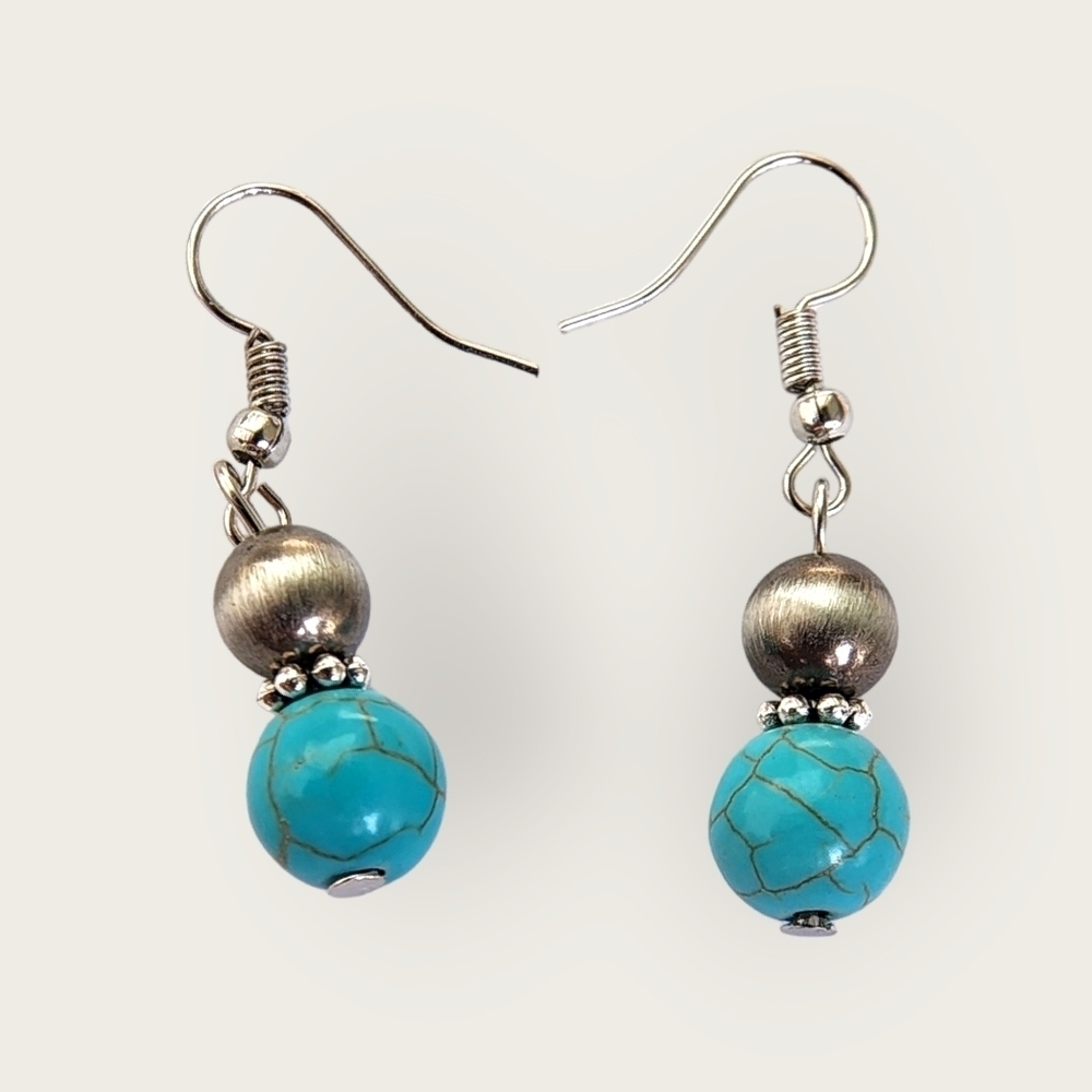 Western Navajo Pearl Simulated Dangle Earrings Howlite Turquoise Tribal Y2K - Picture 4 of 4